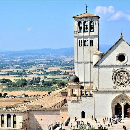 Palazzo Calocci Appartamenti In Assisi Exterior photo